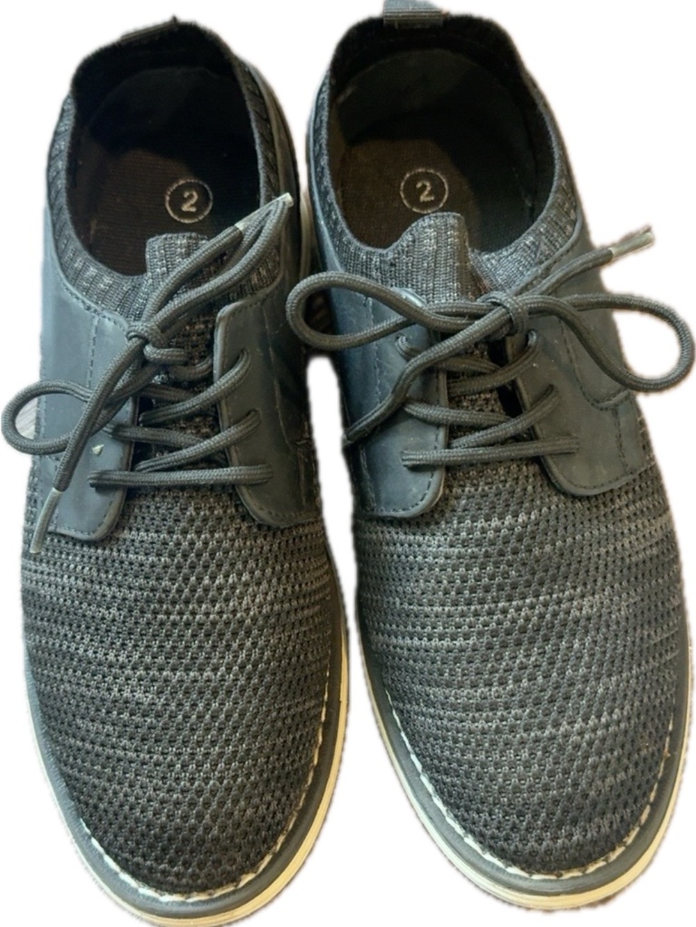 Cat & Jack Boys Gray Knit Dress Shoes sz 2